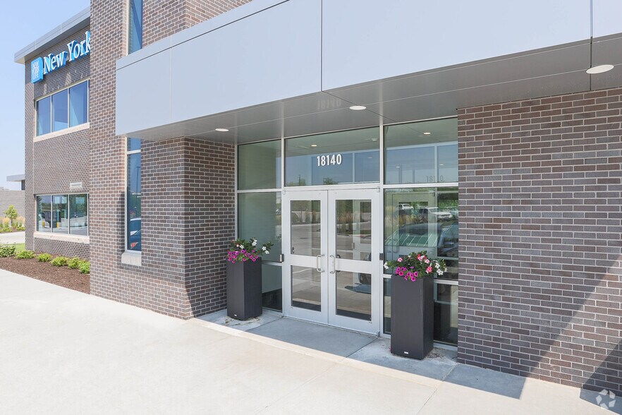More Photos Of 18140 Burke St, Elkhorn Office For Lease
