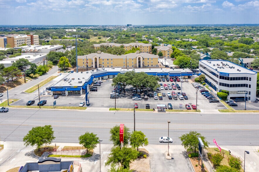 More Photos Of 2424 Babcock Rd, San Antonio Unknown For Lease