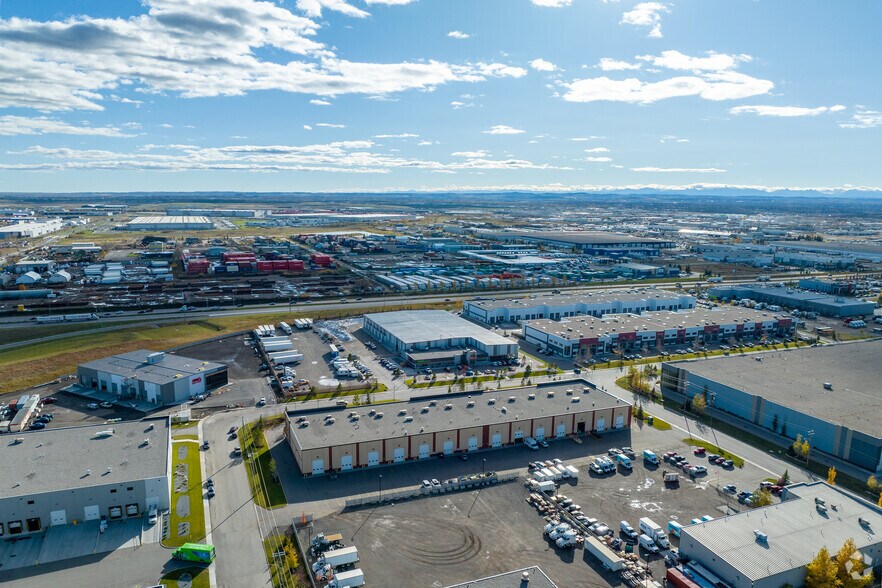 More Photos Of 6420 79th Ave SE, Calgary Warehouse For Sale