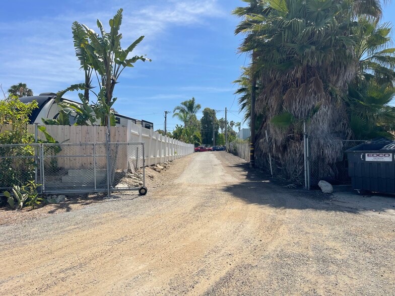 More Photos Of 1221 Ridge Rd, Vista Land For Sale
