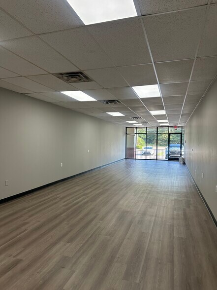 More Photos Of 7041 Highway 64, Memphis Unknown For Lease