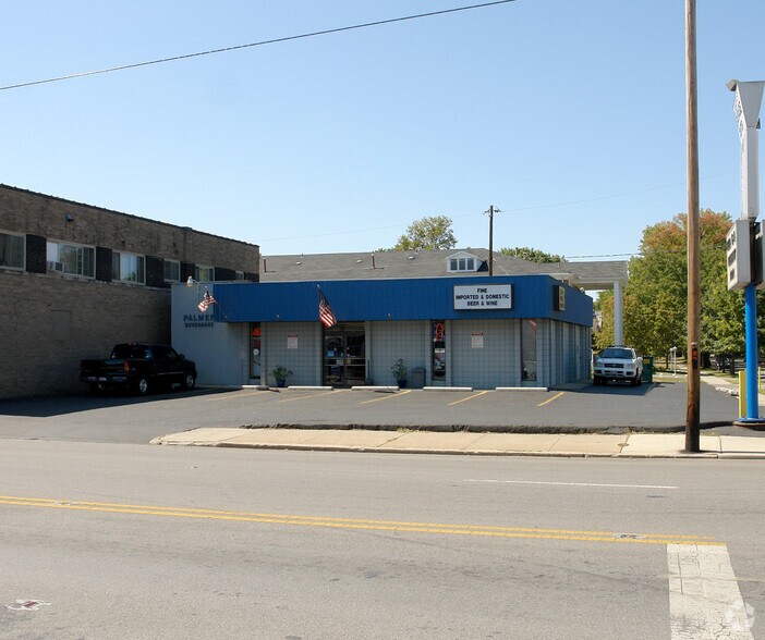 Primary Photo Of 3375 Indianola Ave, Columbus Freestanding For Sale