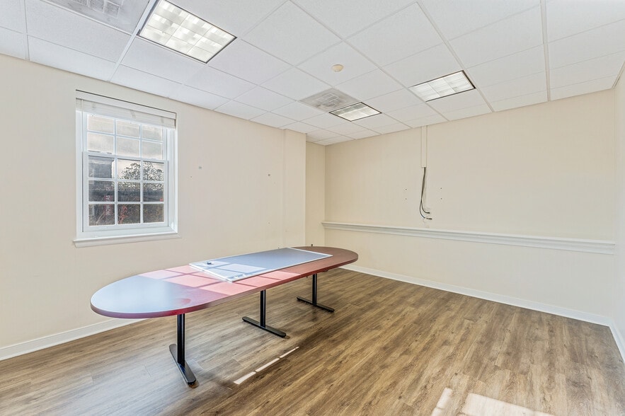 More Photos Of 728 S Washington St, Alexandria Office For Lease