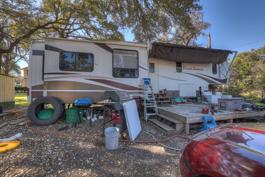 More Photos Of 8328 FM 2673, Canyon Lake Auto Repair For Sale