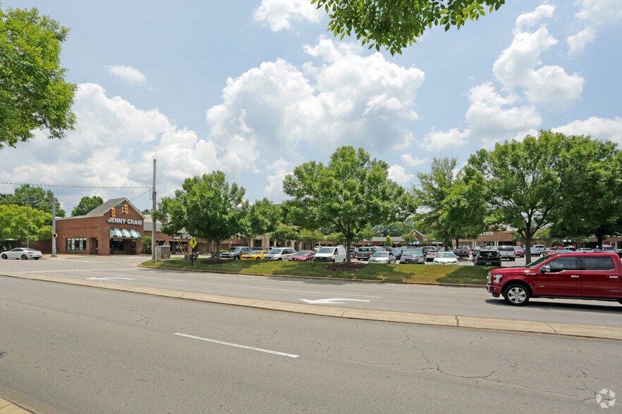 More Photos Of 213-450 Crossroads Blvd, Cary General Retail For Lease