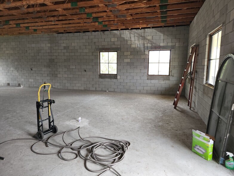 More Photos Of 1400 SE Goldtree Dr, Port Saint Lucie Medical For Sale