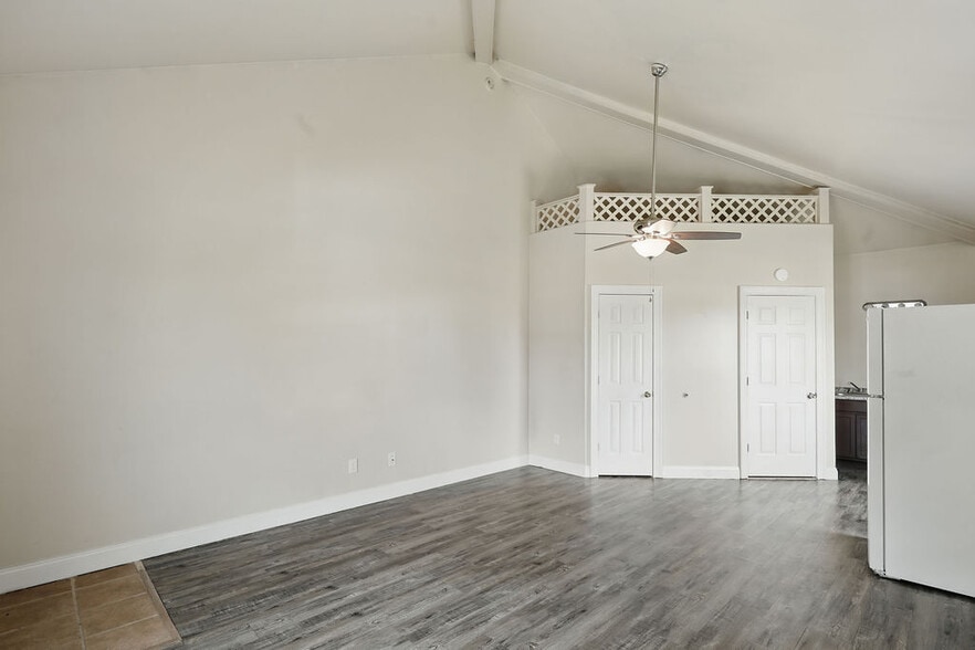 More Photos Of 4325 Casino Center Dr, Robinsonville Apartments For Sale