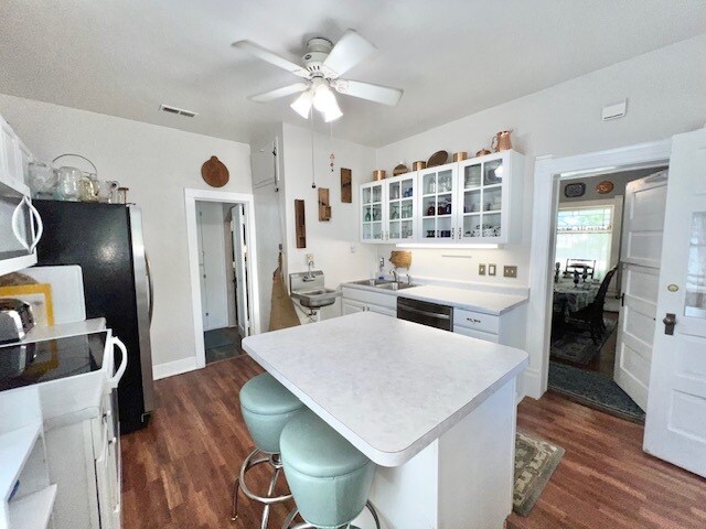 More Photos Of 301 S 3rd St, Raton Hospitality For Sale