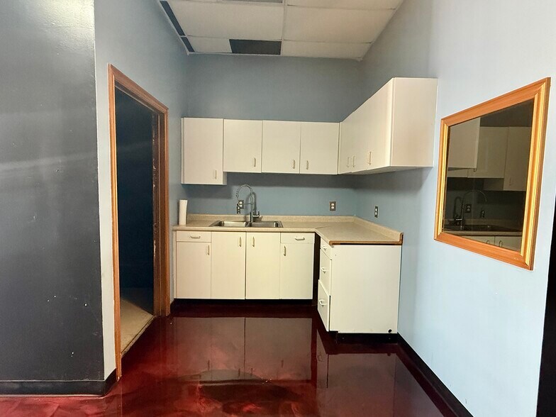 More Photos Of 12637-12641 Westheimer Rd, Houston Unknown For Lease