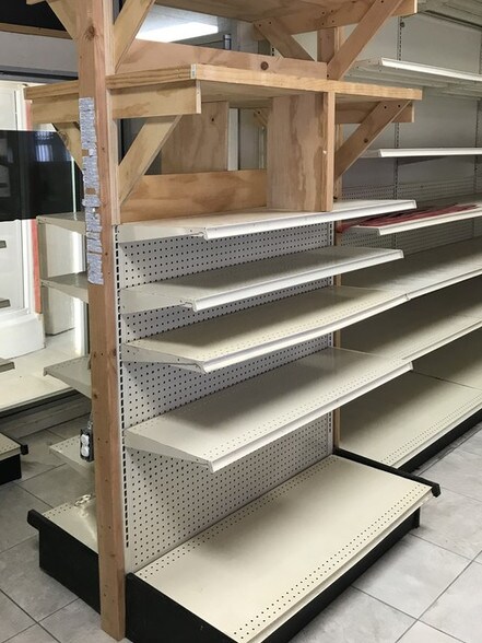 More Photos Of 7635 Ley Rd, Houston Freestanding For Sale