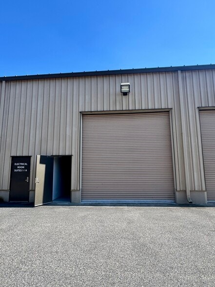 More Photos Of 1230 N US Highway 1, Ormond Beach Flex For Lease