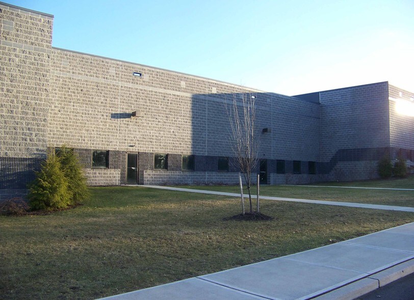 Primary Photo Of 961 Route 10 E, Randolph Warehouse For Lease