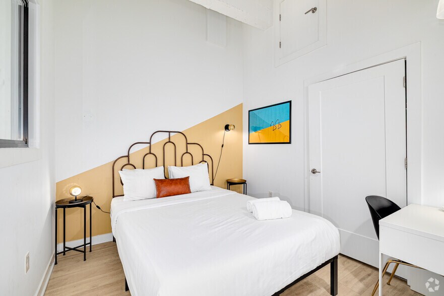 More Photos Of 220 S 47th St, Philadelphia Apartments For Lease