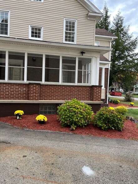 More Photos Of 329 E Moody Ave, New Castle Religious Facility For Sale