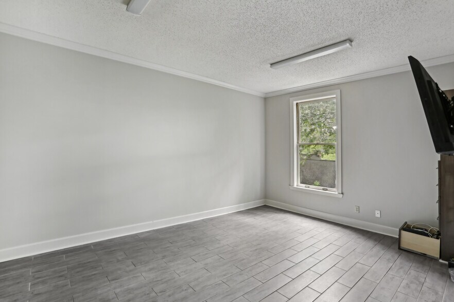 More Photos Of 3015-3025 Piedmont Rd NE, Atlanta Office For Sale