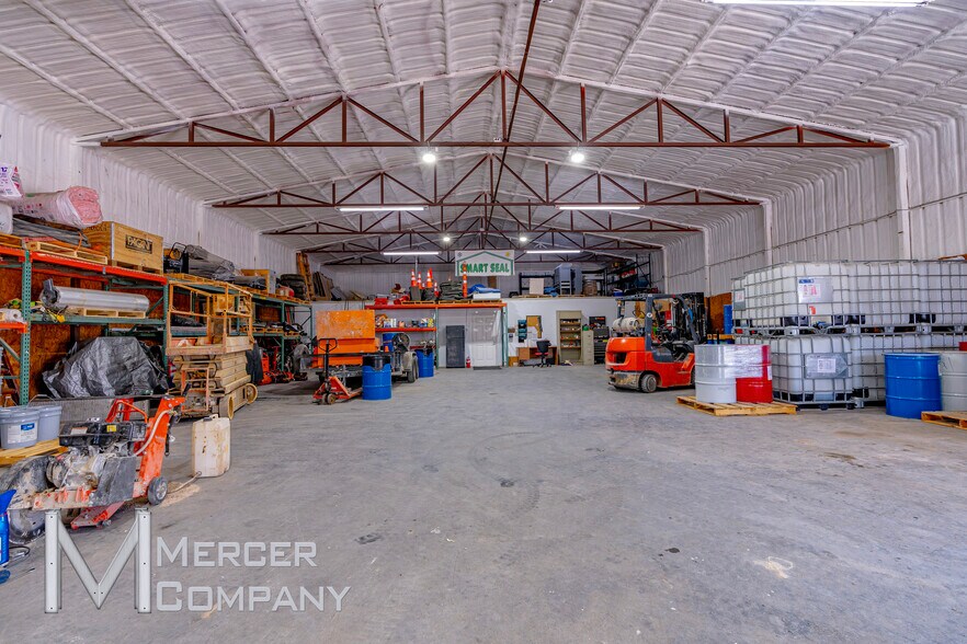 More Photos Of 5271 Pyramid Blvd, Fort Worth Flex For Sale