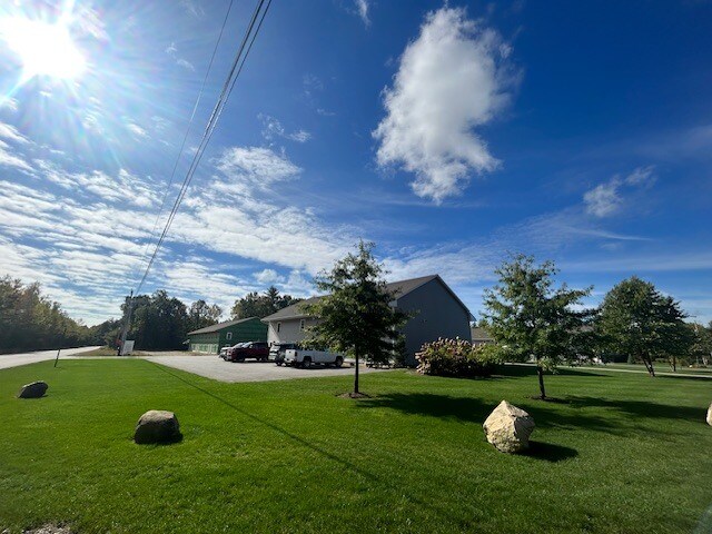 More Photos Of 2 Oxbow Pond Rd, Canterbury Warehouse For Lease