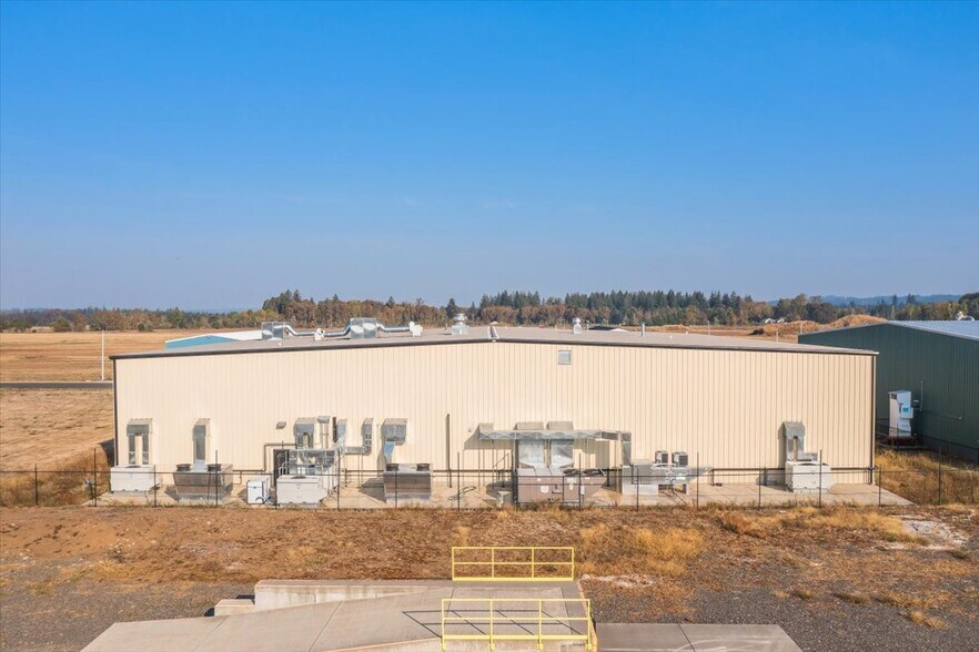 More Photos Of 980 NW Noble Dr, Estacada Food Processing For Lease