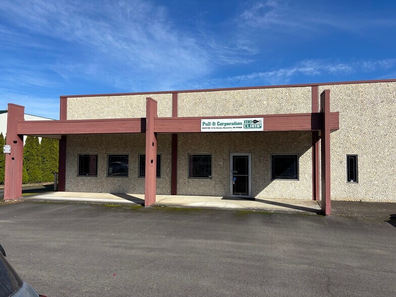 More Photos Of 6920 SW 111th Ave, Beaverton Warehouse For Sale