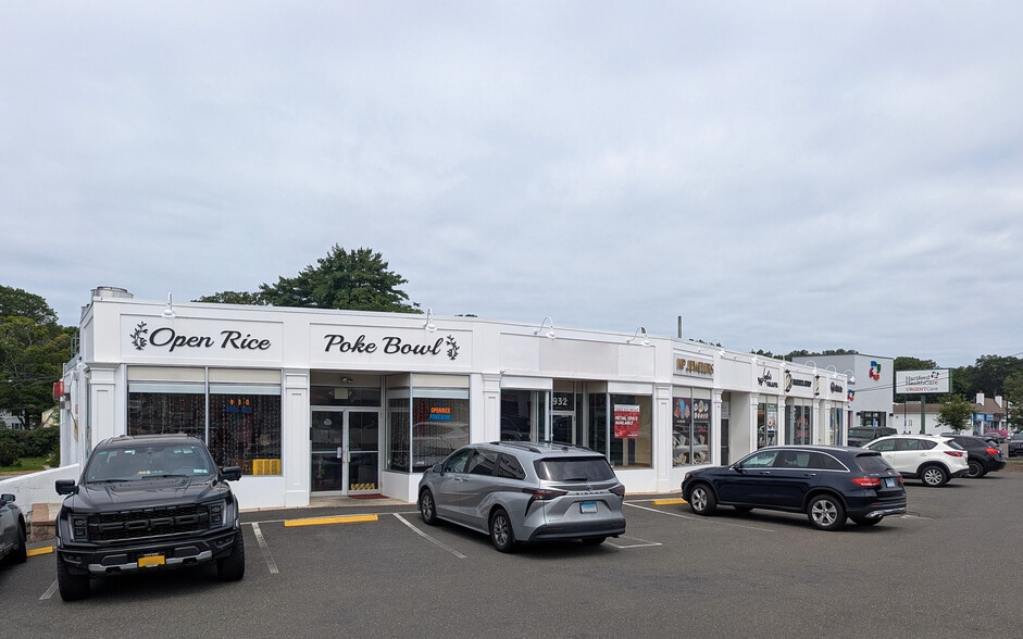 Primary Photo Of 930-940 High Ridge Rd, Stamford Storefront For Lease