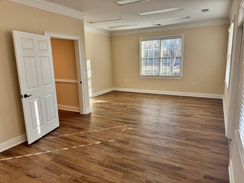 More Photos Of 2655 Dallas Hwy SW, Marietta Office For Lease