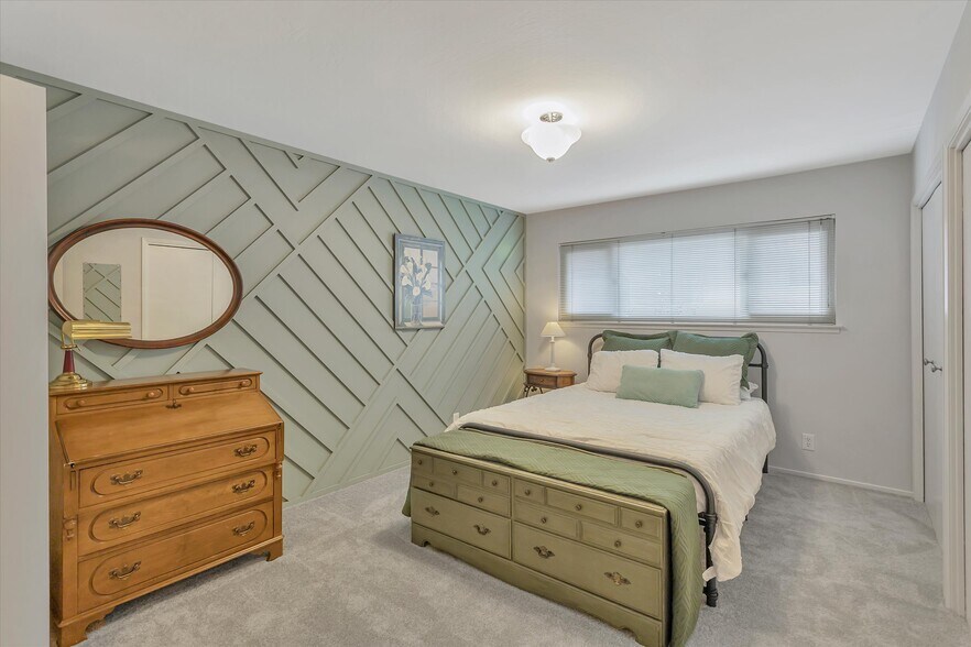 More Photos Of 331 Poe St, Palo Alto Apartments For Sale