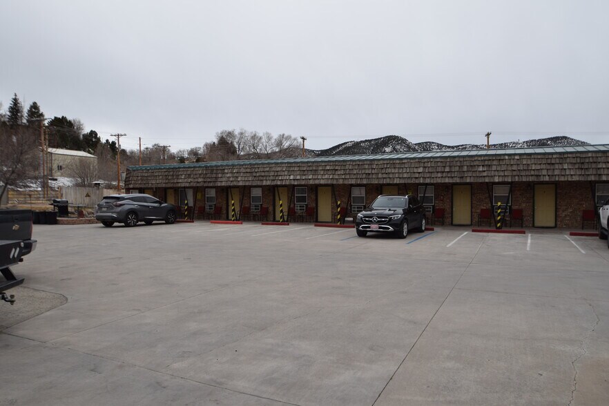 More Photos Of 1555 Aultman St, Ely Hotel For Sale