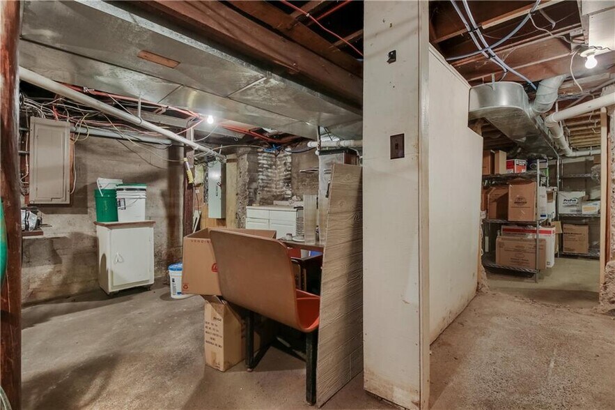 More Photos Of 401 Bridge St, Cornell Restaurant For Sale