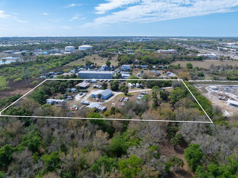 More Photos Of 3530 Laurel Rd E, North Venice Specialty For Sale