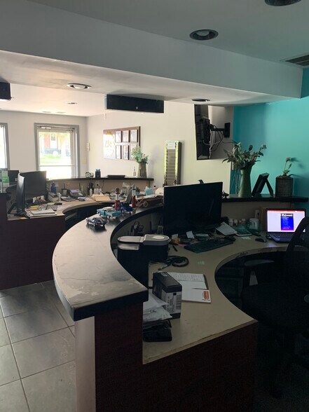 More Photos Of 330 Strode Ave, Coatesville Auto Repair For Sale