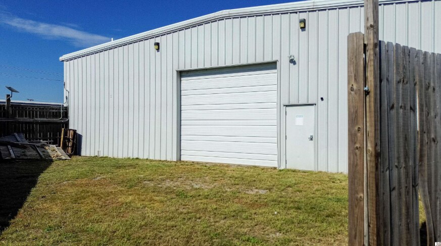 More Photos Of 938 Madison St, Paducah Industrial For Sale