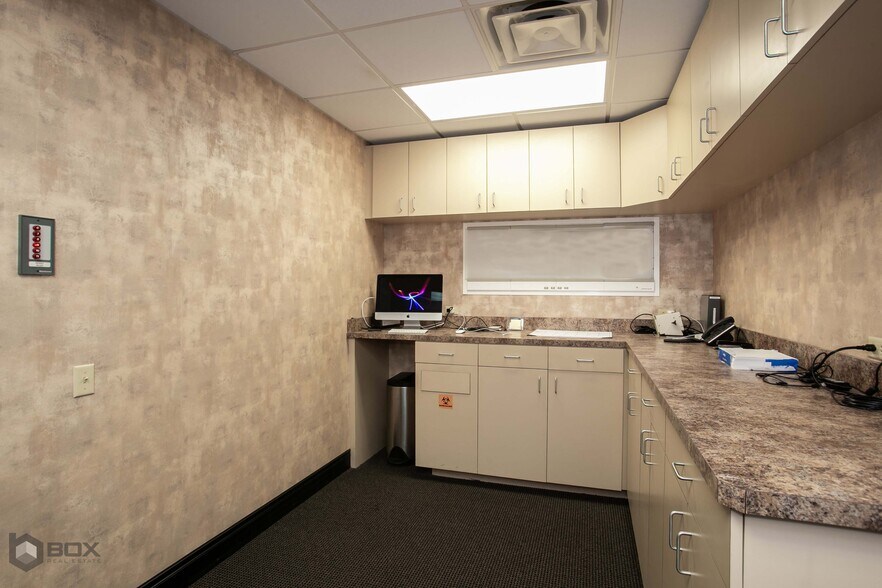 More Photos Of 7171 N University Dr, Tamarac Medical For Sale