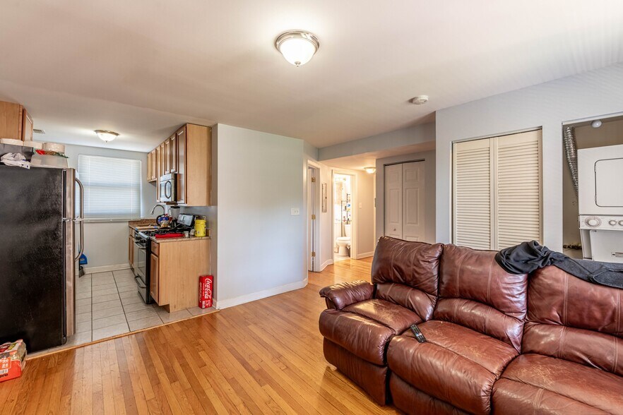 More Photos Of 7314-7322 N Winchester Ave, Chicago Apartments For Sale