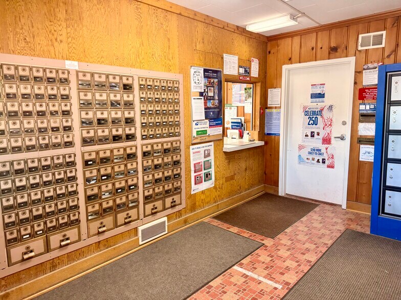 More Photos Of 6686 National Rd SE, Jacksontown Office For Sale