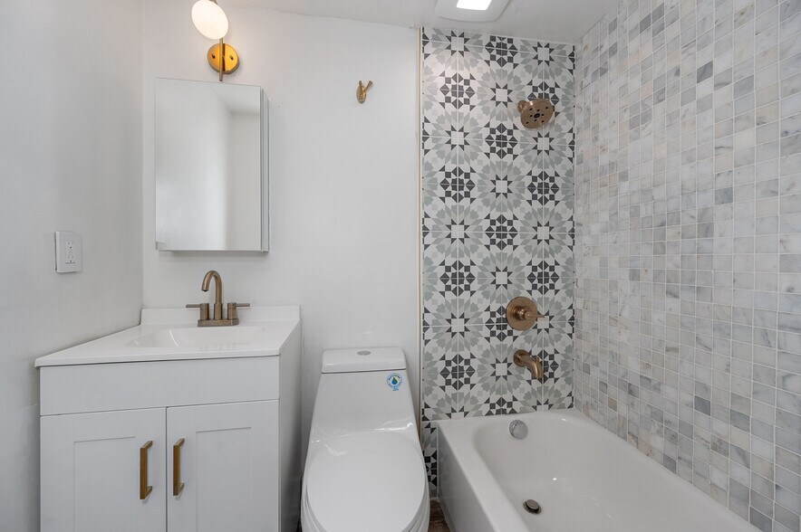 More Photos Of 4431 Allison St, Norwood Apartments For Sale