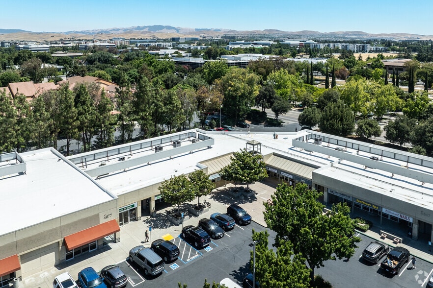 More Photos Of 4855 Hopyard Rd, Pleasanton Freestanding For Lease