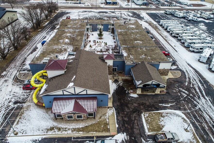 More Photos Of 3200 W Russell St, Sioux Falls Hotel For Sale