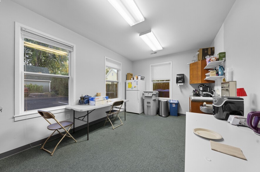 More Photos Of 200 W Weaver St, Carrboro Office For Sale