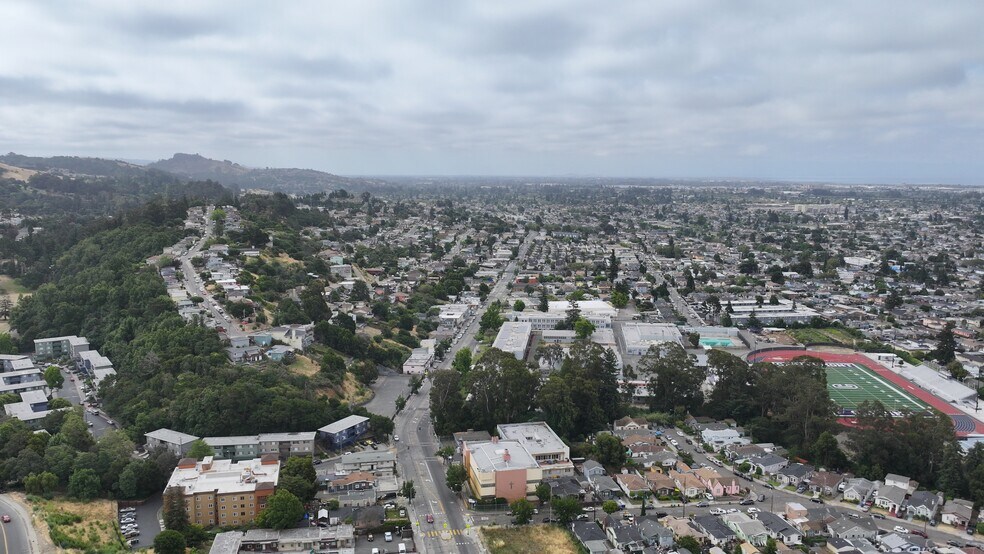 More Photos Of 8100 MacArthur Blvd, Oakland Hotel For Sale
