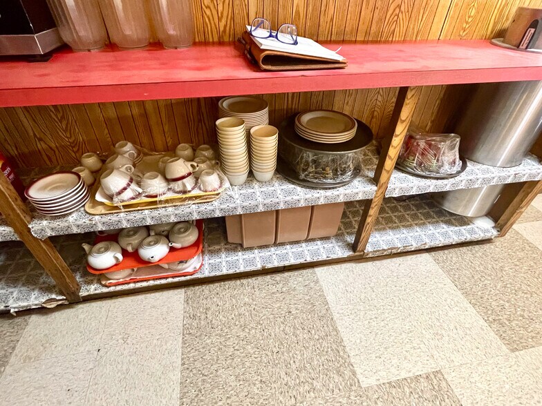 More Photos Of 924 N Main St, Mountain Grove Restaurant For Sale