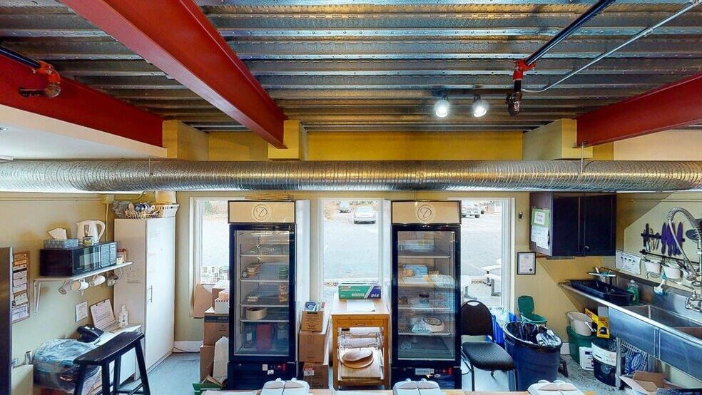 More Photos Of 473 Gower Point Rd, Gibsons Restaurant For Lease