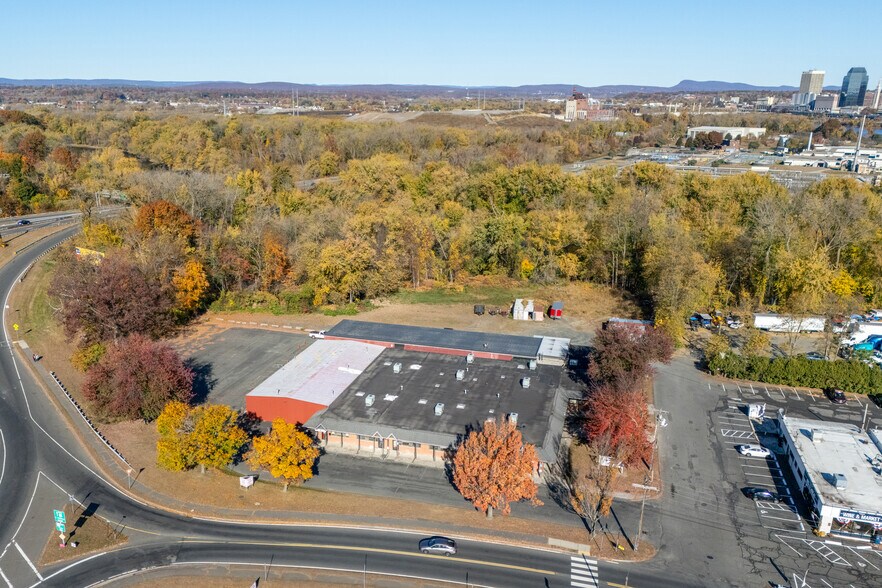 More Photos Of 2 S Bridge Dr, Agawam Office For Lease