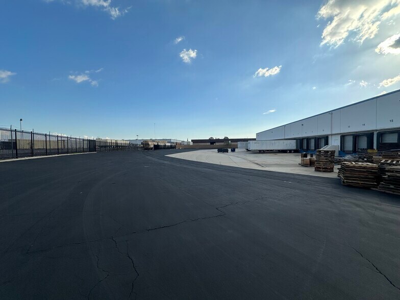 More Photos Of 15500 Phoebe Ave, La Mirada Warehouse For Lease