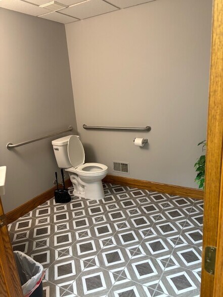 More Photos Of 6490 Main St, Buffalo Medical For Lease