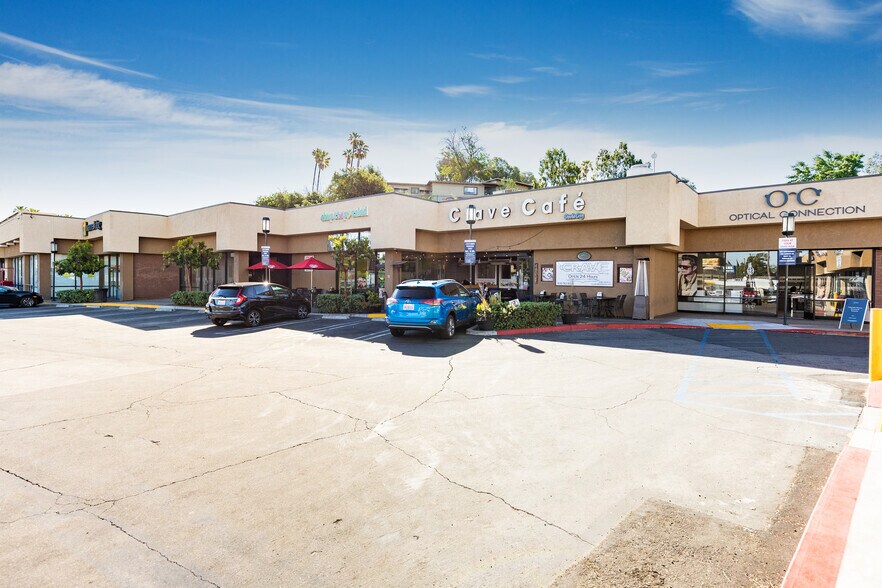 More Photos Of 11976-11996 Ventura Blvd, Studio City General Retail For Lease