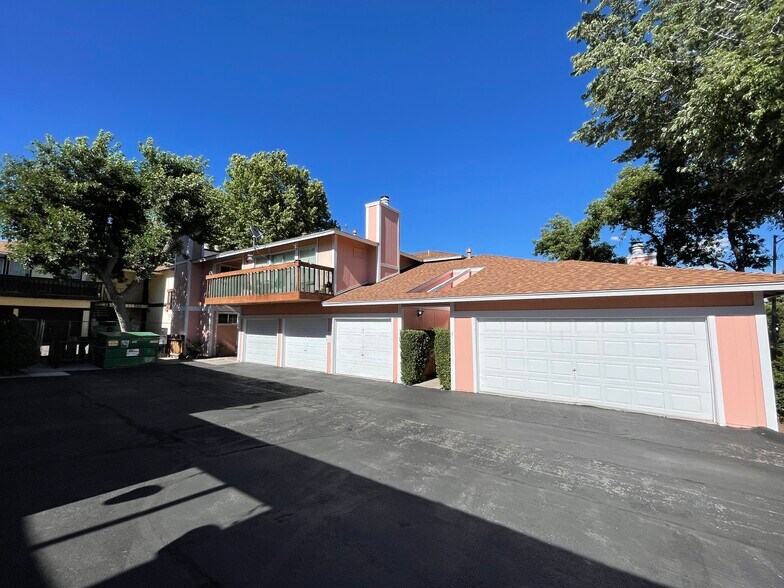 Primary Photo Of 1175 Berrum Ln, Reno Apartments For Sale