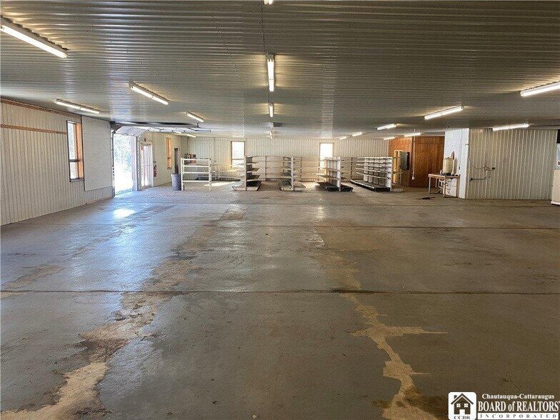 More Photos Of 1341 NY-19, Wellsville Auto Repair For Sale