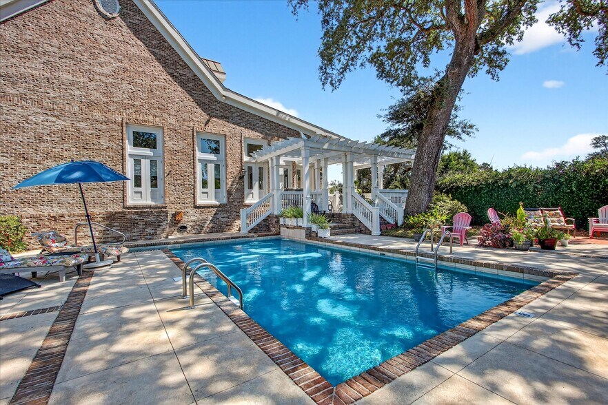 More Photos Of 1611 Glenn Swetman St, Biloxi Specialty For Sale