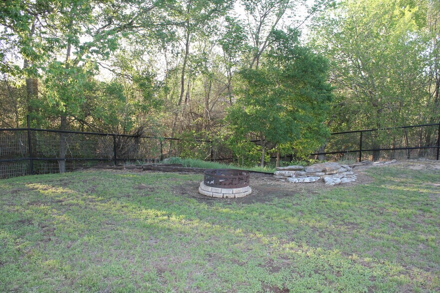 More Photos Of 986 Shiloh Rd, Bastrop Land For Sale