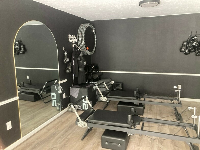 More Photos Of 114 Pembroke St, Kingston Storefront Retail Residential For Sale